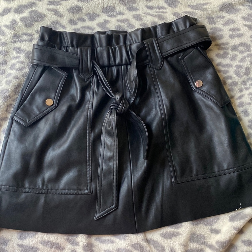 Zara faux leather skirt with belt